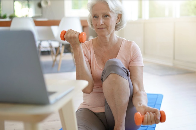 5 Ways To Keep Your Senior Parents Fit And Active